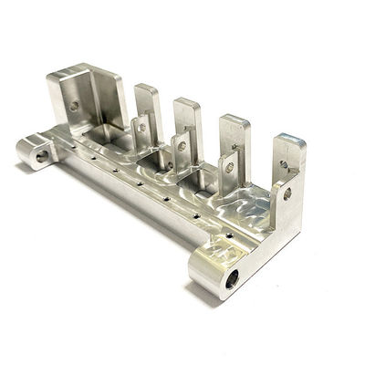 الطاقة الجديدة الفولاذ المقاوم للصدأ Cnc 4 محور التصنيع باستخدام الحاسب الآلي مخرطة قطع غيار السيارات باستخدام الحاسب الآلي